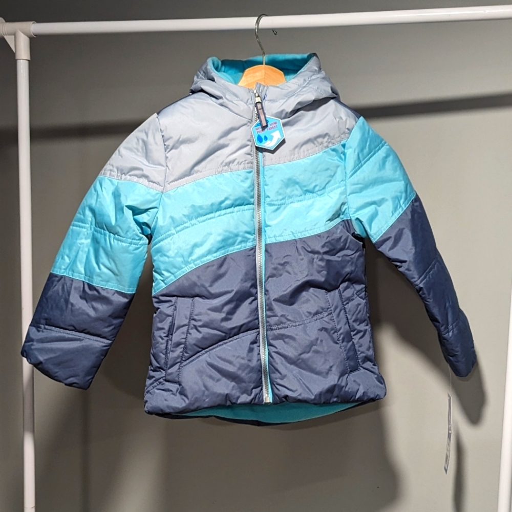 Whales Tail Outerwear Girls Size 5/4 Blue/Navy Blue/ Gray With Inside Name Tage
